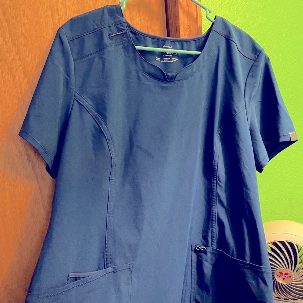 Cherokee Infinity Scrub Set